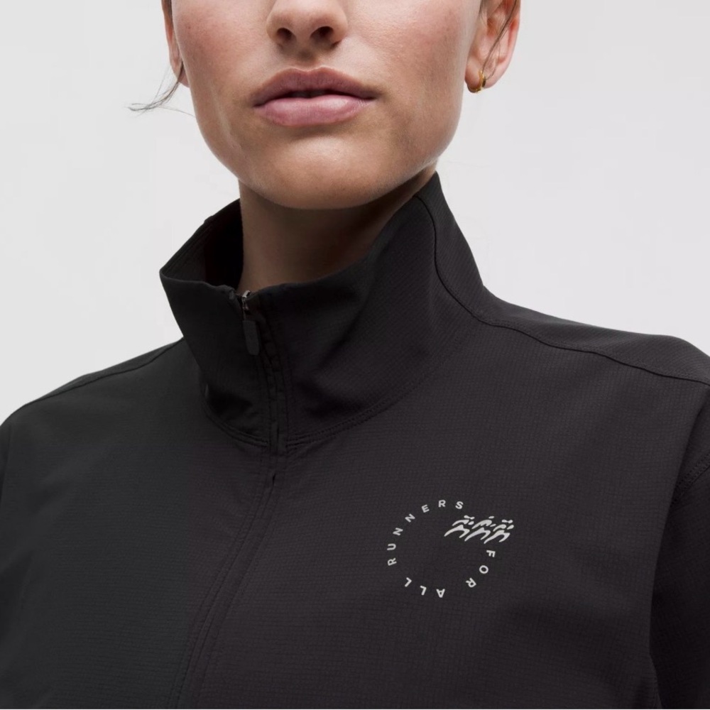 lululemon athletica Black Cropped mile marker run crew Zip-Front Jacket - Picture 2 of 15